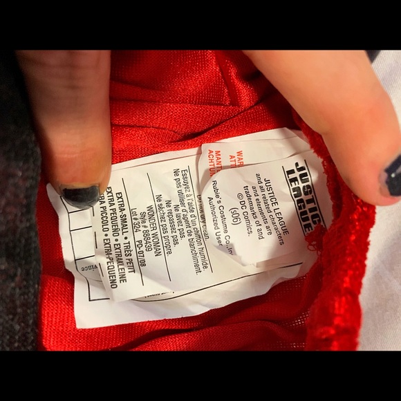 Wonder Woman costume size xs - Picture 3 of 3